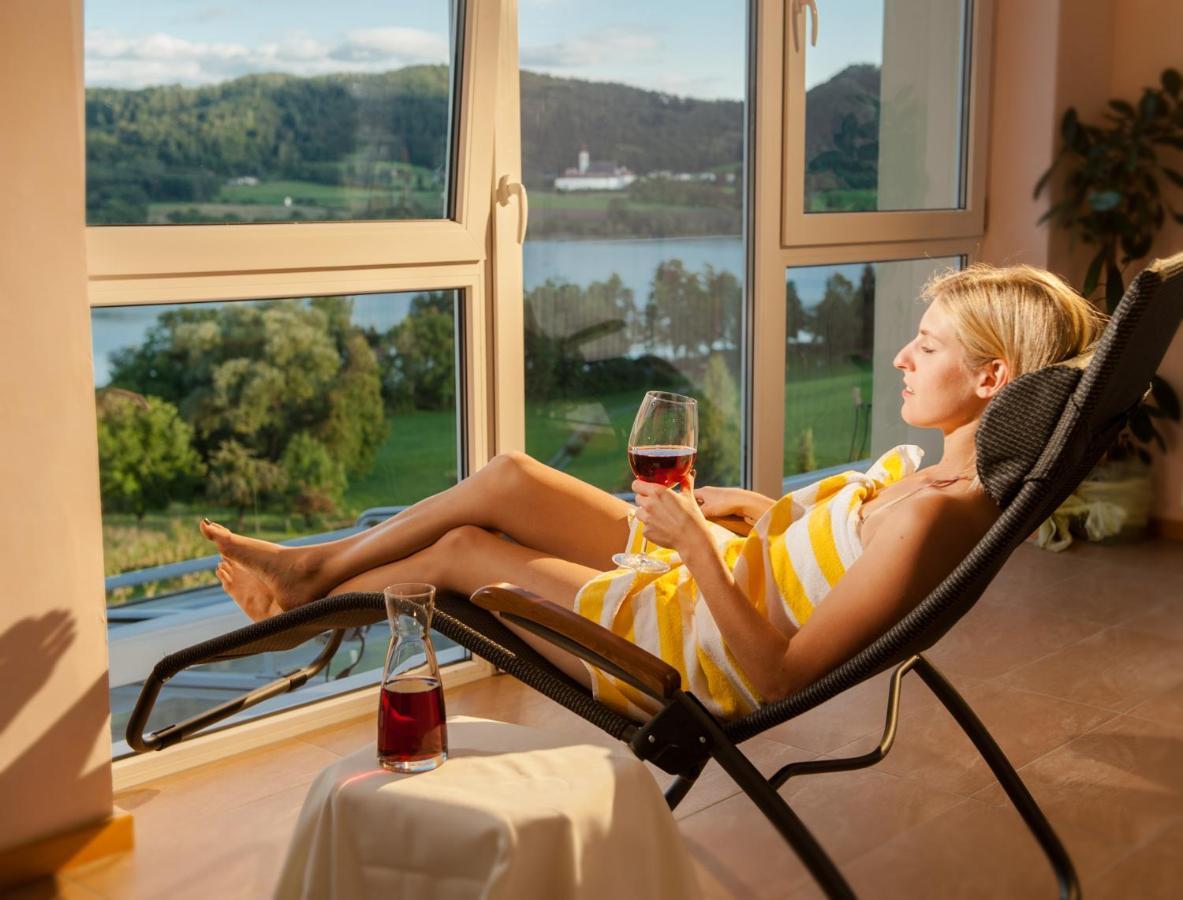 Hotel Seehof Sankt Georgen am Längsee Esterno foto