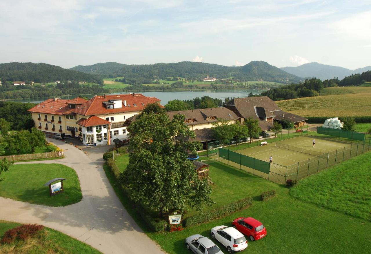 Hotel Seehof Sankt Georgen am Längsee Esterno foto